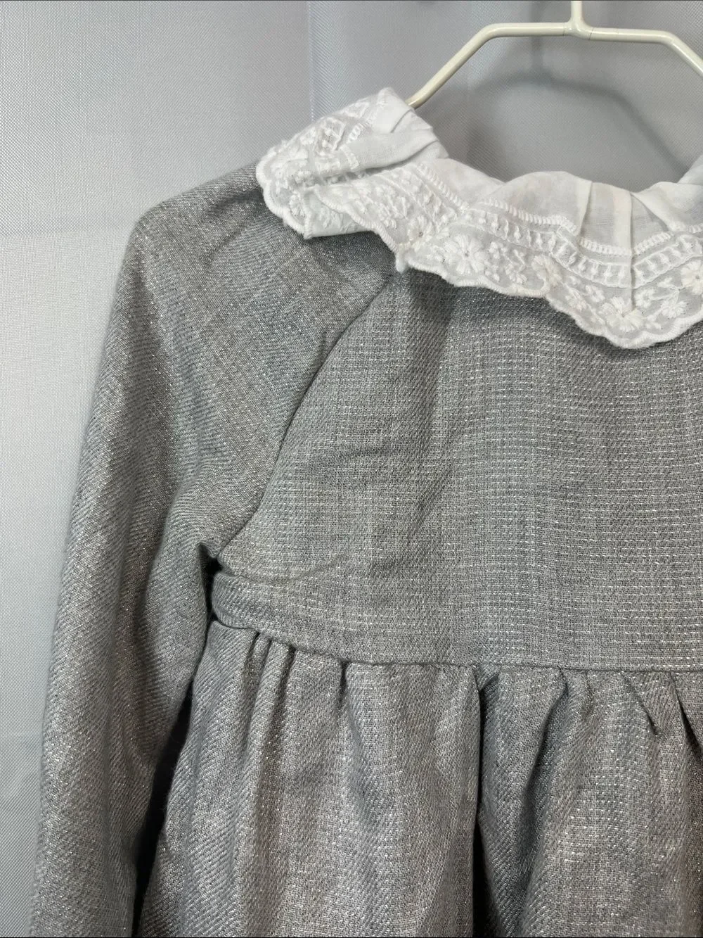 cupcakes & cashmere excellent preowned